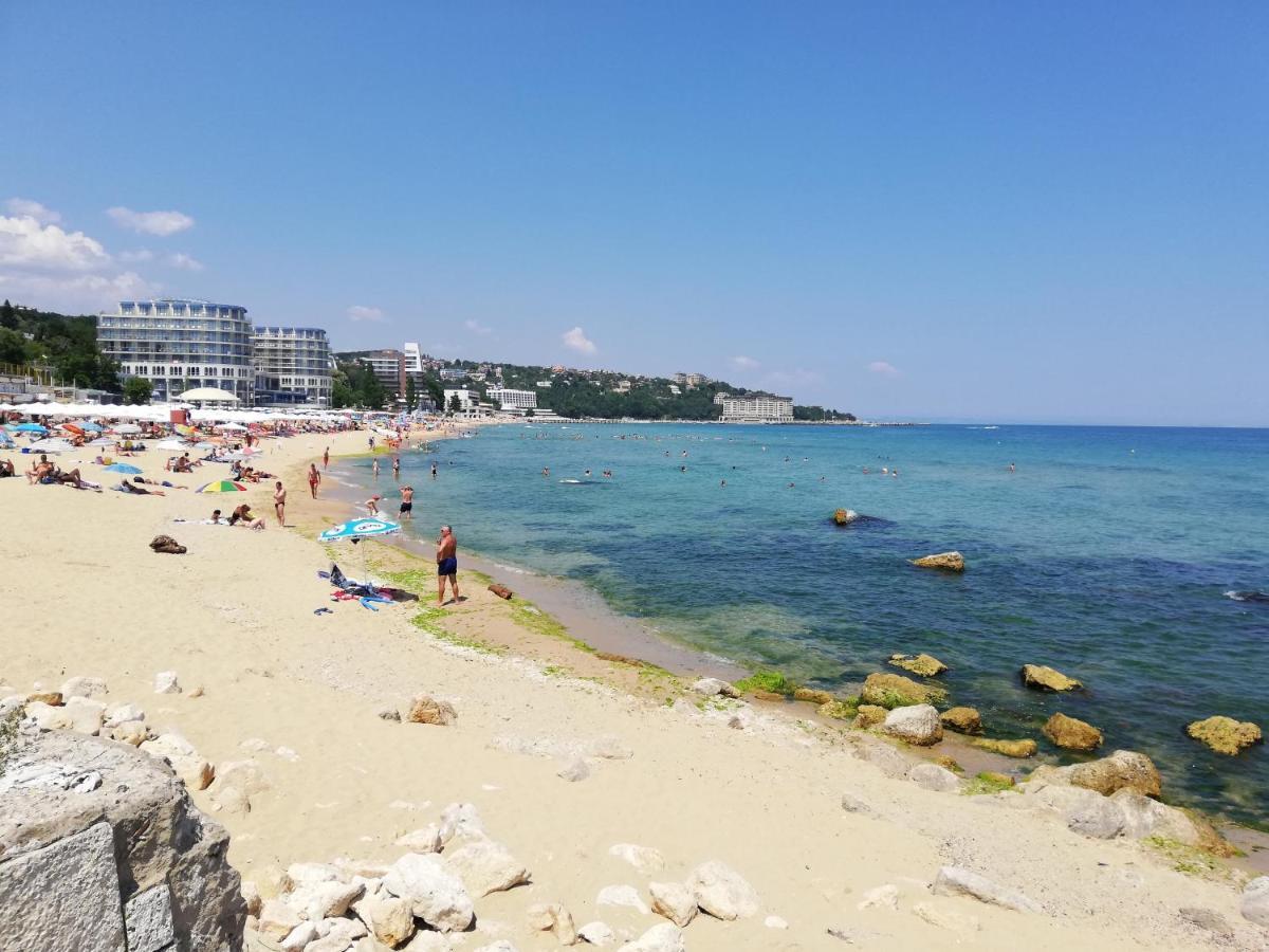 Вила Костадинов Varna Exterior photo